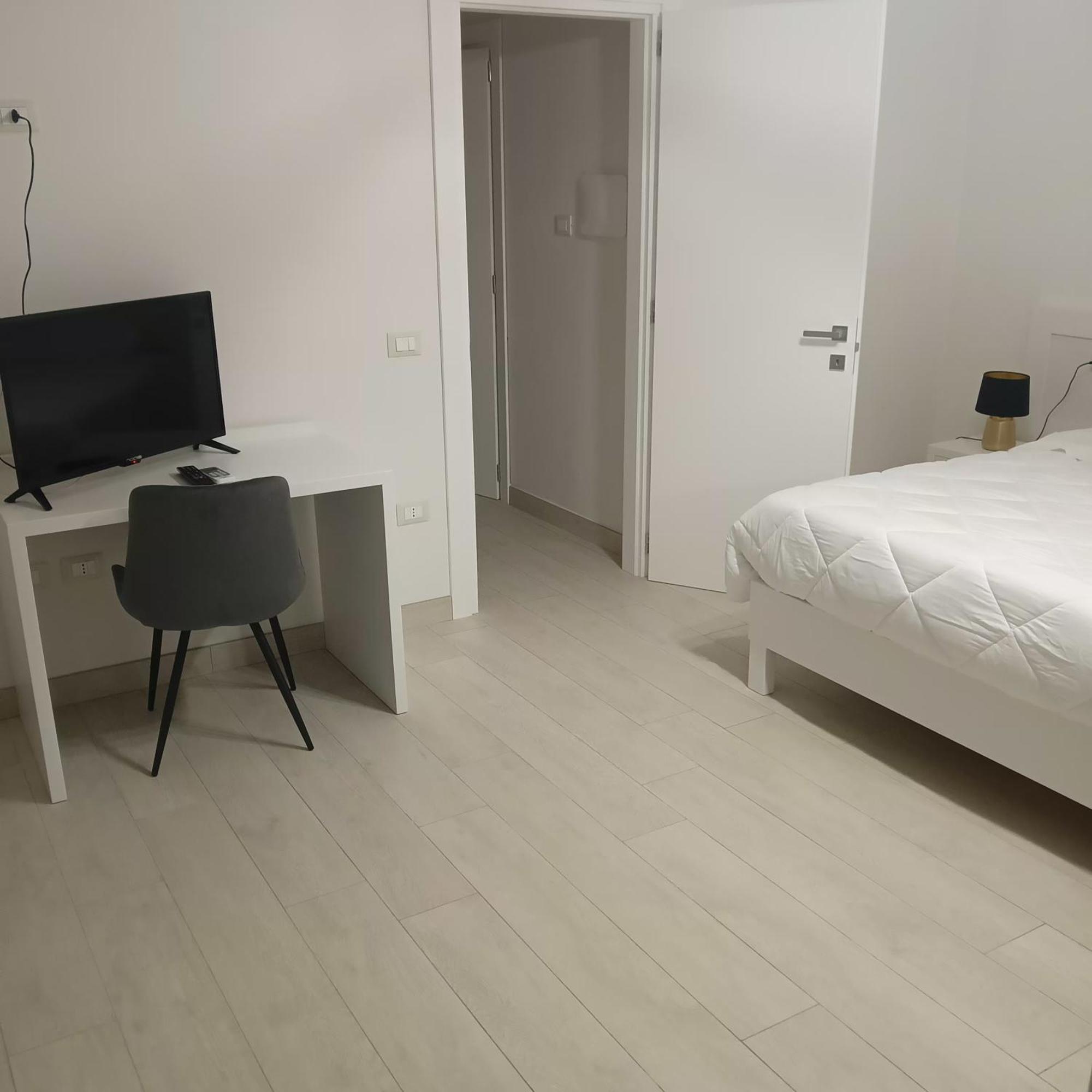 Mya Luxury Rooms And Wellness Melendugno Eksteriør billede